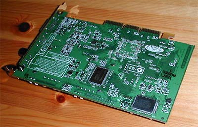 ATi Radeon All-In-Wonder onderkant