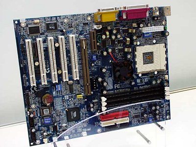 GigaByte GA-7VTX KT266