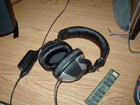 RumbleFX Forcefeedback Headphones