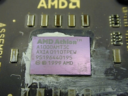 AMD Athlon 1GHz met AXIA core, week 10 2001