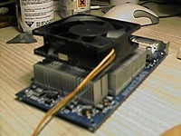 GeForce2 Ultra met heatsinkje