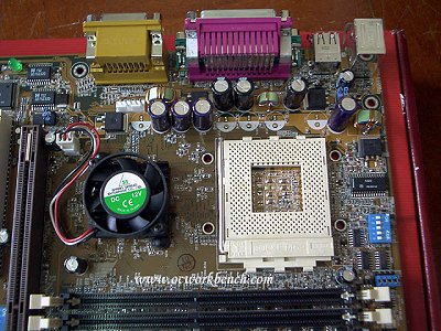 Asus A7V266 closeup