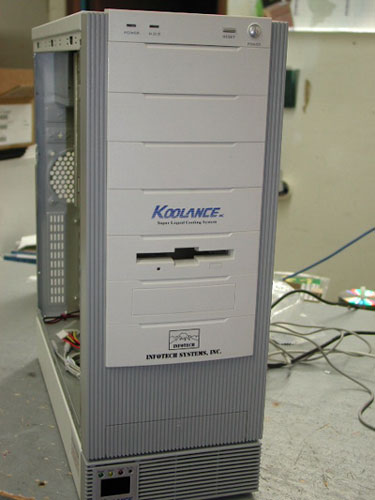 Koolance kast