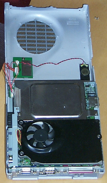 MinitatuurPC: Bovenzijde open