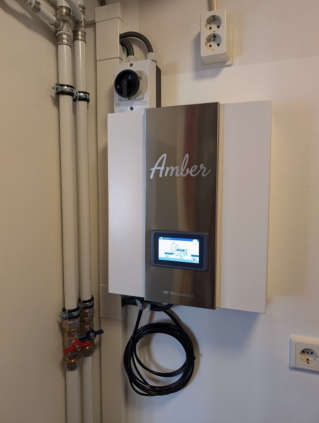 Afbeeldingslocatie: https://tweakers.net/fotoalbum/image/6BMr0gRLjel01USXClfGUmyX.jpg