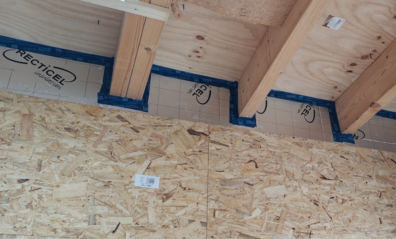 Afbeeldingslocatie: https://tweakers.net/fotoalbum/image/CELCgM8pH47S58aD3M5tU8rE.png