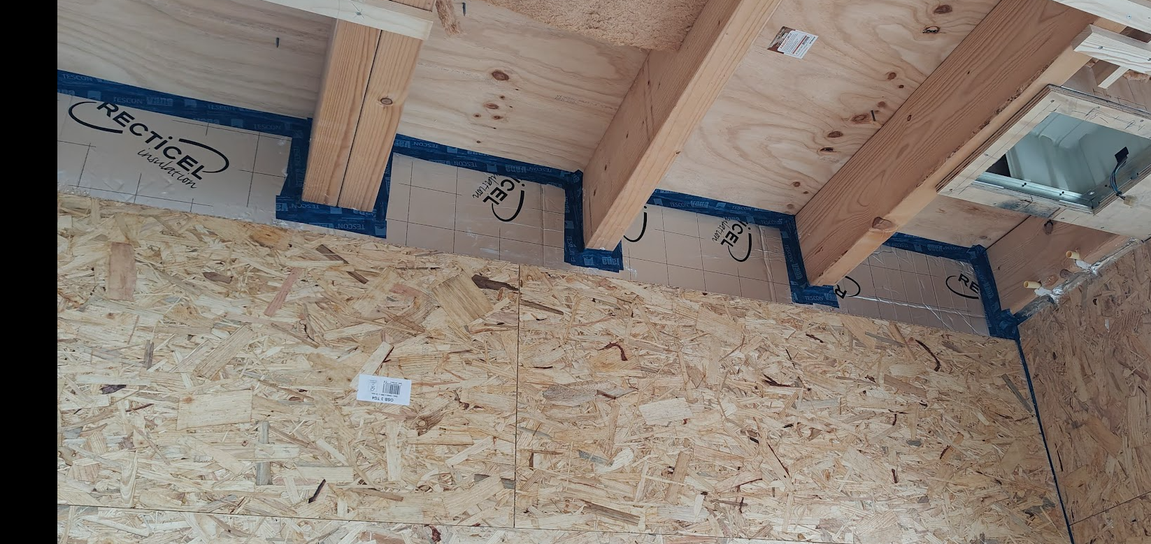 Afbeeldingslocatie: https://tweakers.net/fotoalbum/image/g1iThkwWHjJQgzexBjsQ52Zy.png