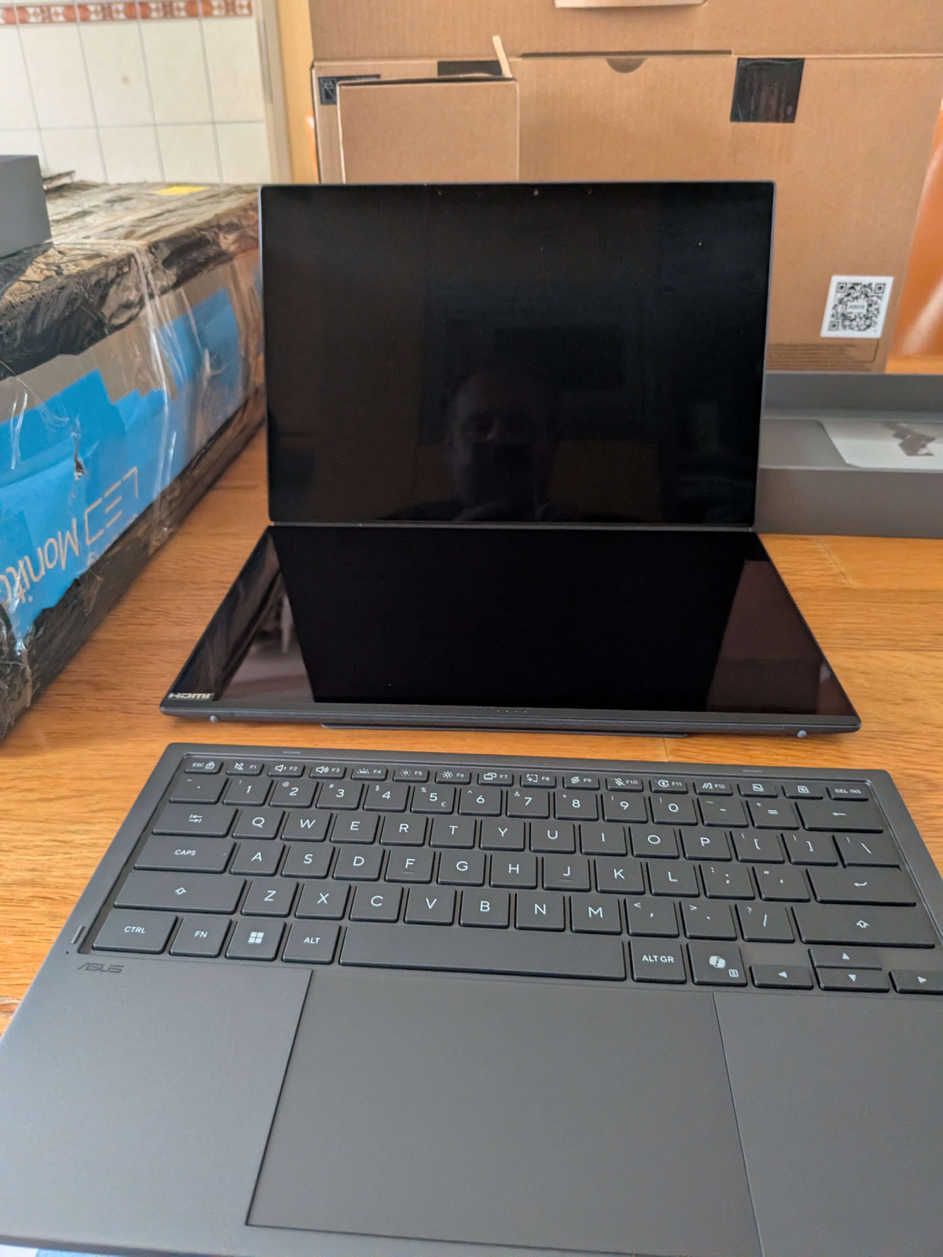 asus zenbook duo 2schermen en toetsenbord asus zenbook duo 2schermen en toetsenbord
