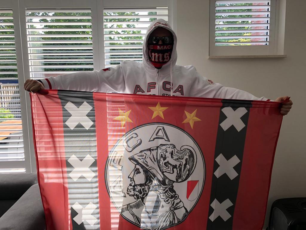 Afbeeldingslocatie: https://tweakers.net/fotoalbum/image/o9AufAZIj7whoQcaWpxZ27IT.jpg