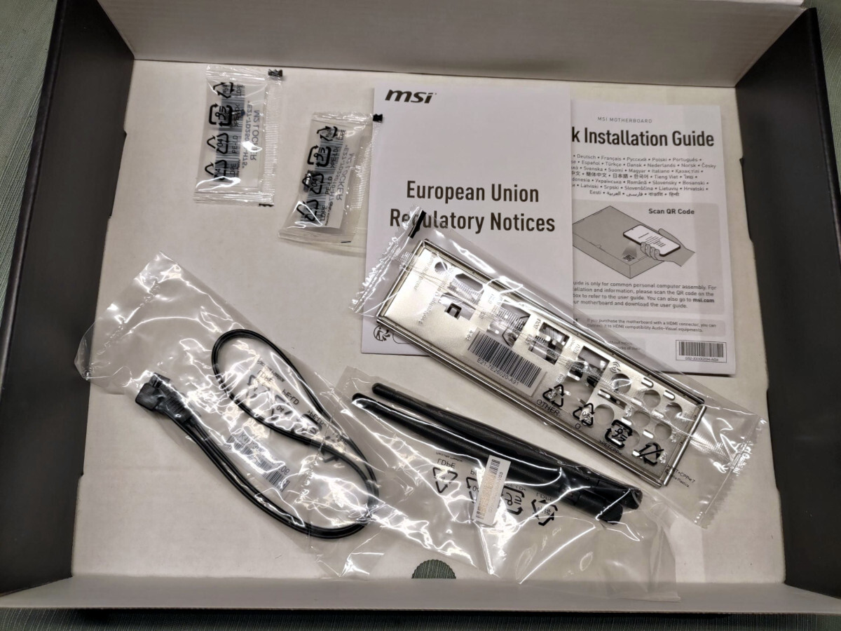 Afbeeldingslocatie: https://tweakers.net/fotoalbum/image/oZRbGBTyQZW9djZuJlVOk0Ii.jpg