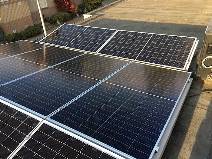 Afbeeldingslocatie: https://tweakers.net/i/-1WE6jYgpe-UJdheu2SouGuLtPQ=/full-fit-in/4920x3264/filters:max_bytes(3145728):no_upscale():strip_icc():fill(white):strip_exif()/f/image/cpSy38fOTj18aOs5ohaRc4tG.jpg?f=user_large