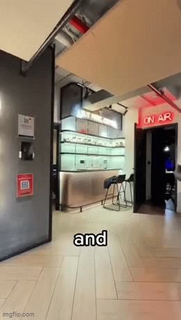 Afbeeldingslocatie: https://tweakers.net/i/-59VD1bum0iAgDxSyjpa104Q7a4=/fit-in/4000x4000/filters:no_upscale():gifsicle():strip_exif()/f/image/OSV6hNdkvXIqxKIlKc2kuA26.gif?f=user_large