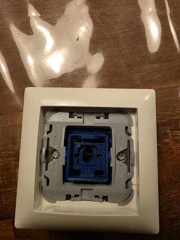 Afbeeldingslocatie: https://tweakers.net/i/-ACc-xotK2q3YRP-lE69XQyzDXI=/x800/filters:strip_icc():strip_exif()/f/image/7MAHl9OsaaK5oq8XqfEpG9Mb.jpg?f=fotoalbum_large