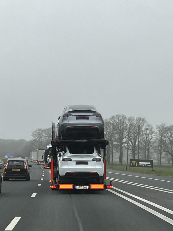 Afbeeldingslocatie: https://tweakers.net/i/-AteF3H8-AjB_Rz9Dai7XBzQc6w=/x800/filters:strip_icc():strip_exif()/f/image/3DbEMJNUSirXL40CagmCod5a.jpg?f=fotoalbum_large