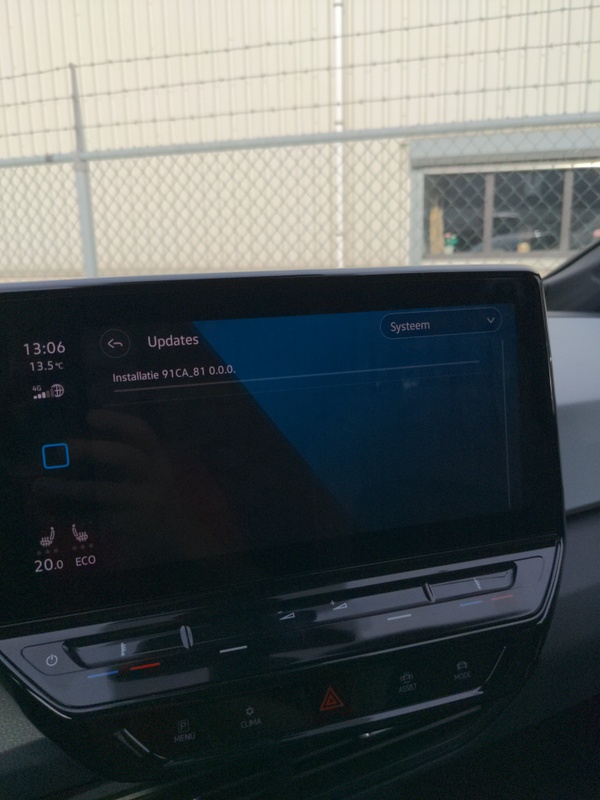 Afbeeldingslocatie: https://tweakers.net/i/-BiJC5xxl6d-u6N43t3-N3n61Go=/x800/filters:strip_icc():strip_exif()/f/image/xkwPSYRkLk9WDeBXvPdvUTjR.jpg?f=fotoalbum_large