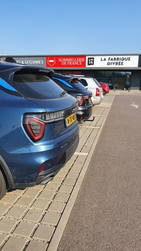 Afbeeldingslocatie: https://tweakers.net/i/-C42DkkkfHMoeHW9liOXEbBeS2k=/x800/filters:strip_icc():strip_exif()/f/image/okfB6FVIh6t852uPq7K1dTCm.jpg?f=fotoalbum_large