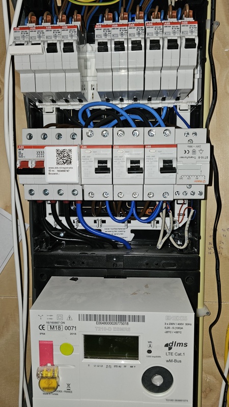 Afbeeldingslocatie: https://tweakers.net/i/-DdbuGF_hq4fD65nhs0o3DEeOHo=/x800/filters:strip_icc():strip_exif()/f/image/Q4dN8eKzkZYcpUbcx1M4HHHO.jpg?f=fotoalbum_large