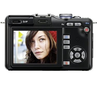 Olympus PEN E-PL1 + M.ZD ED 14-42mm + M.ZD ED 40-150mm Zwart