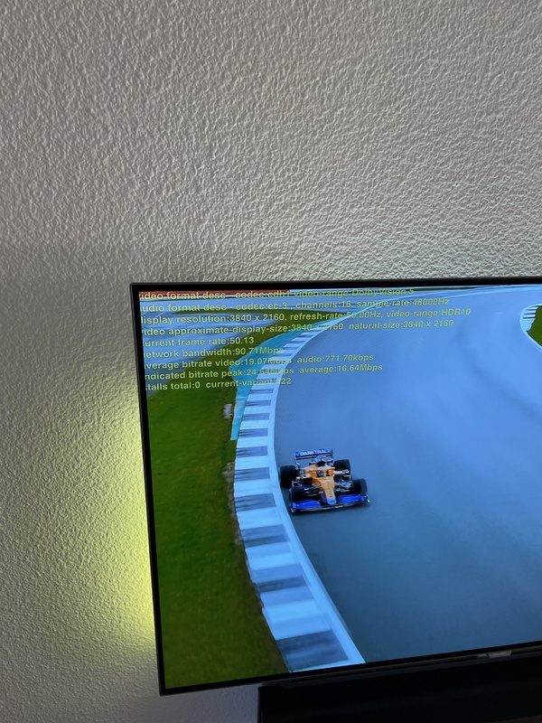 Afbeeldingslocatie: https://tweakers.net/i/-HgkwUs7vmdfAJEt624K-qlsEQQ=/x800/filters:strip_icc():strip_exif()/f/image/4OqfFvDayoJWND3vZyOHZ6nN.jpg?f=fotoalbum_large