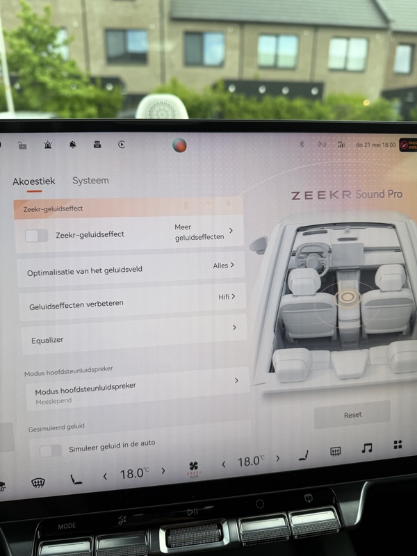 Afbeeldingslocatie: https://tweakers.net/i/-IRJa9alyjN0L-UepHHJ3POzamU=/x800/filters:strip_icc():strip_exif()/f/image/drtZclFwxVZ86iS0RK3iK2hi.jpg?f=fotoalbum_large
