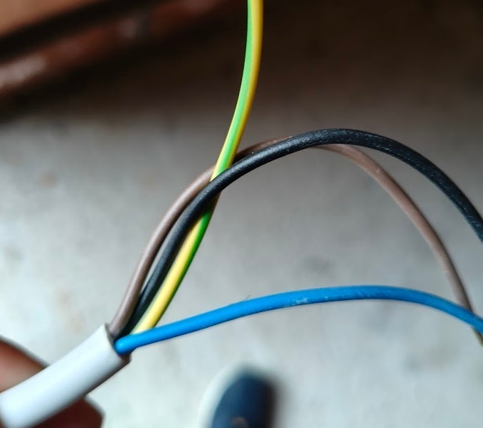 Afbeeldingslocatie: https://tweakers.net/i/-IgkeWpFJNTtX5N7dynzyPmH0yI=/fit-in/4920x3264/filters:max_bytes(3145728):no_upscale():strip_icc():strip_exif()/f/image/tyIQmSsrVIrkFGW4KsCf1PGg.jpg?f=user_large