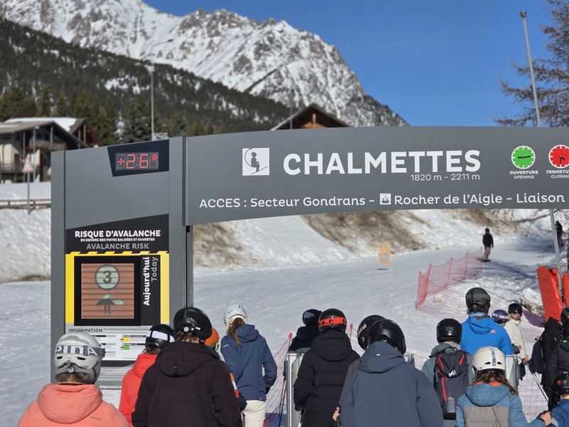 Afbeeldingslocatie: https://tweakers.net/i/-JYvoEe50GJDj1QgSMHQ4t0JRzE=/800x/filters:strip_icc():strip_exif()/f/image/v3SI0Hj0xiDMdbMDZ5arYmum.jpg?f=fotoalbum_large