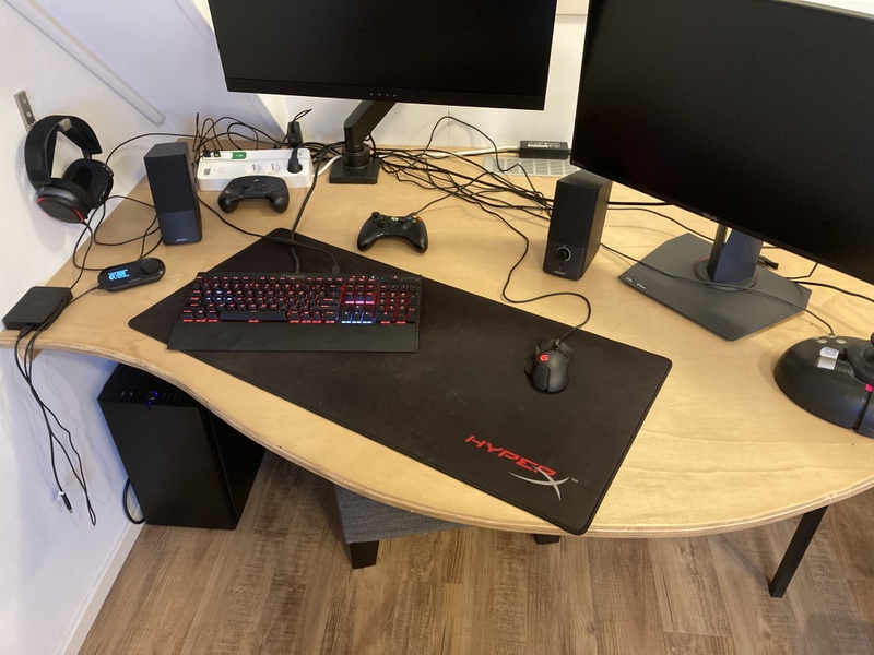 Afbeeldingslocatie: https://tweakers.net/i/-LCkYHT5_sbWuAZoZU3S4KFzZ5A=/800x/filters:strip_icc():strip_exif()/f/image/MRpMpIXF9LYZ3FNlJNQaJSa5.jpg?f=fotoalbum_large