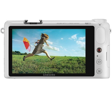 Samsung NX2020 + 20-50mm f/3.5-5.6 ED II NX Wit