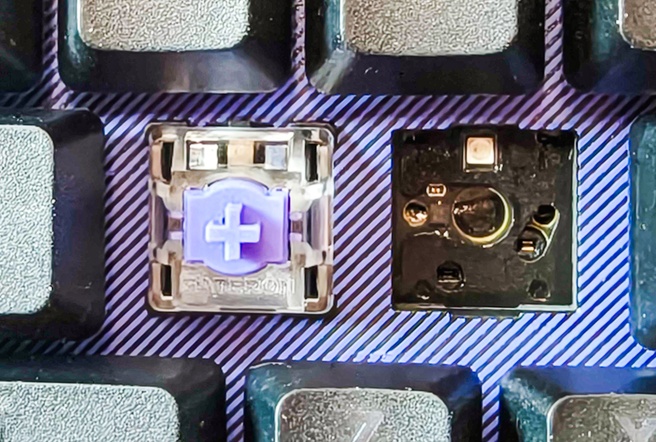 Logitech G512X switch-socket