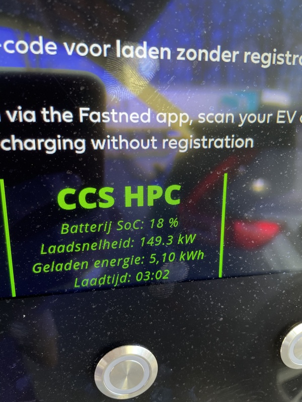 Afbeeldingslocatie: https://tweakers.net/i/-MEcz9-mKzHC4R8HeWLGmpDGnXU=/x800/filters:strip_icc():strip_exif()/f/image/quAaQclCEfdiCG7tSVmFl0JX.jpg?f=fotoalbum_large