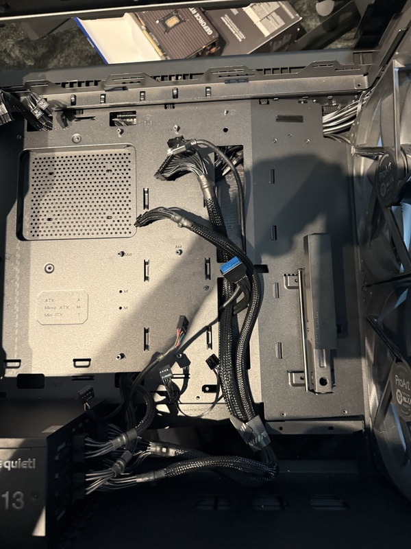 Afbeeldingslocatie: https://tweakers.net/i/-NUK3rxJesm6SzPsgpOgD3dJgRM=/x800/filters:strip_icc():strip_exif()/f/image/Wyds8VFcuYb1DpBURZGTTW8T.jpg?f=fotoalbum_large
