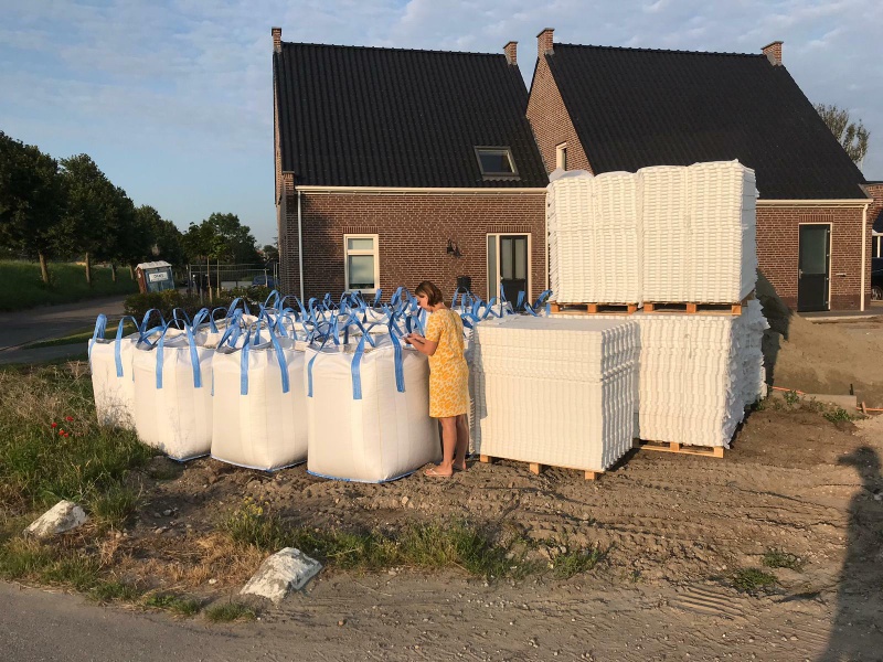 Afbeeldingslocatie: https://tweakers.net/i/-T-0QxXseknR7EzgsMA5kC_ECk4=/800x/filters:strip_icc():strip_exif()/f/image/OIpiDVQhcLcIAgE6s3n1eDp3.jpg?f=fotoalbum_large