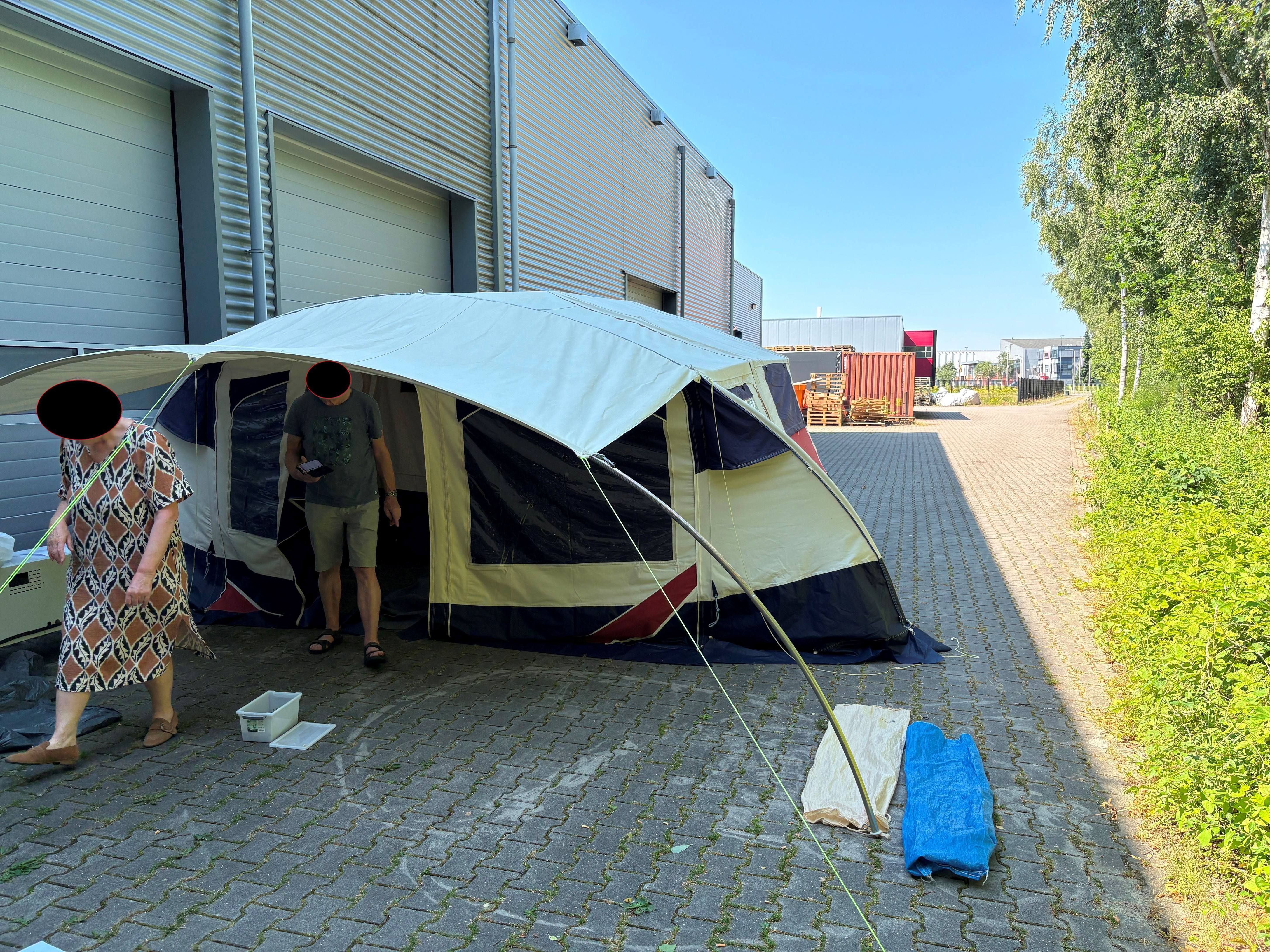 Afbeeldingslocatie: https://tweakers.net/i/-V96oldlfxFwBHathkZjOyL9YoY=/fit-in/4920x3264/filters:max_bytes(3145728):no_upscale():strip_icc():strip_exif()/f/image/7fD1D8lTwvBredg3cRkg5feN.jpg?f=user_large
