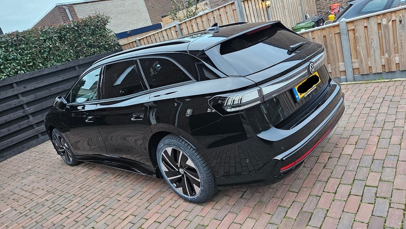 Afbeeldingslocatie: https://tweakers.net/i/-YRdZyXjUna08emqTZNMKd7Vtrs=/800x/filters:strip_icc():strip_exif()/f/image/42CRbVxPjVC1SulD1Xzscx4y.jpg?f=fotoalbum_large