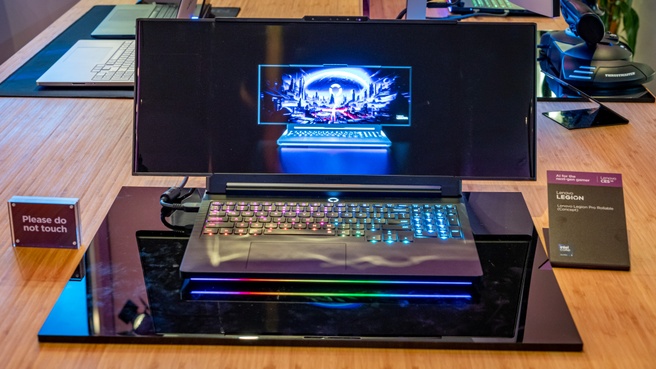 Lenovo Legion Pro Rollable Concept
