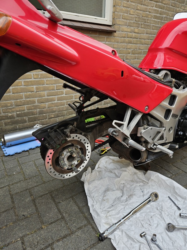 Afbeeldingslocatie: https://tweakers.net/i/-ZTU8jDA-bEW-1jndxVCKNDGpds=/x800/filters:strip_icc():strip_exif()/f/image/uw3azFEQxRrMpphNGy5aFNrH.jpg?f=fotoalbum_large
