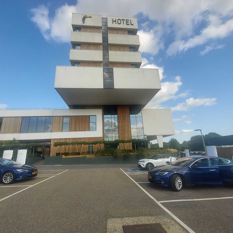 Afbeeldingslocatie: https://tweakers.net/i/-_dDmYeWrsManVkayC8IfDS4yvU=/800x/filters:strip_icc():strip_exif()/f/image/Su8J5z1c6pG4uWSuUbY3yD5N.jpg?f=fotoalbum_large