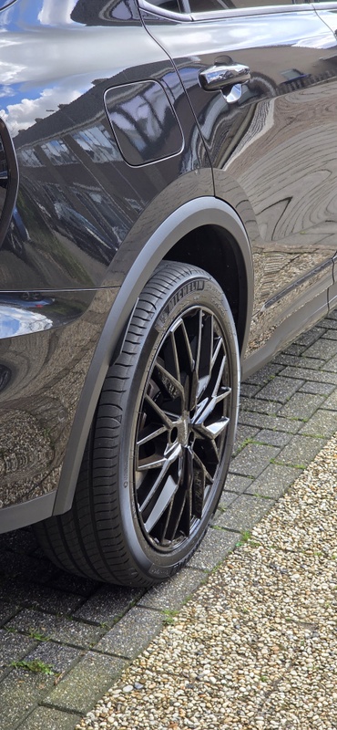 Afbeeldingslocatie: https://tweakers.net/i/-_pslzSpPl_RhFCaKn5f4XxWSHk=/x800/filters:strip_icc():strip_exif()/f/image/a8ceyicNimYFcWIer7h97izp.jpg?f=fotoalbum_large