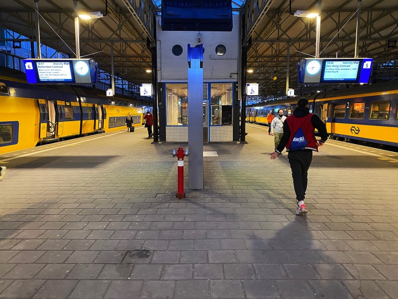 Afbeeldingslocatie: https://tweakers.net/i/-blhMbFZD7OQh-m1EU-qEhEAx74=/800x/filters:strip_icc():strip_exif()/f/image/3ZiTQqxEj8qP5ITlq9MsLqHT.jpg?f=fotoalbum_large