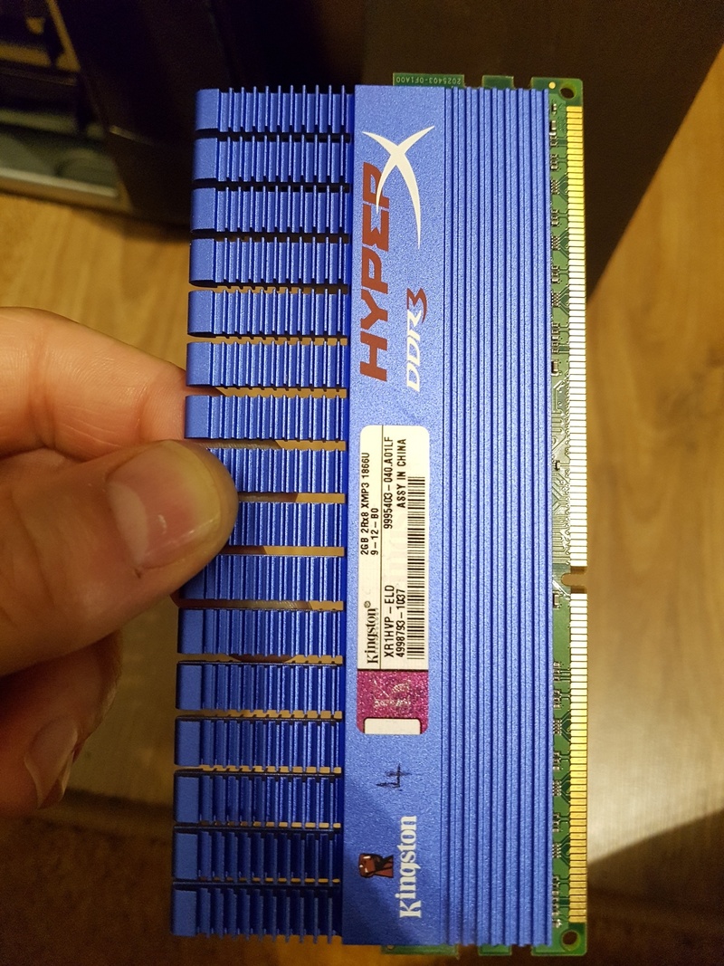 Afbeeldingslocatie: https://tweakers.net/i/-ghqfX4-YPNvZEU1zzMAAyfWX4s=/800x/filters:strip_icc():strip_exif()/f/image/ZqVEsmMxFV4eYoJ9MkEnB602.jpg?f=fotoalbum_large