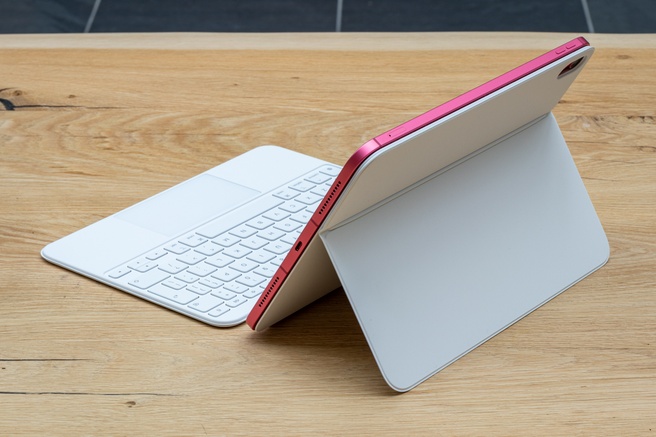 iPad (2022)