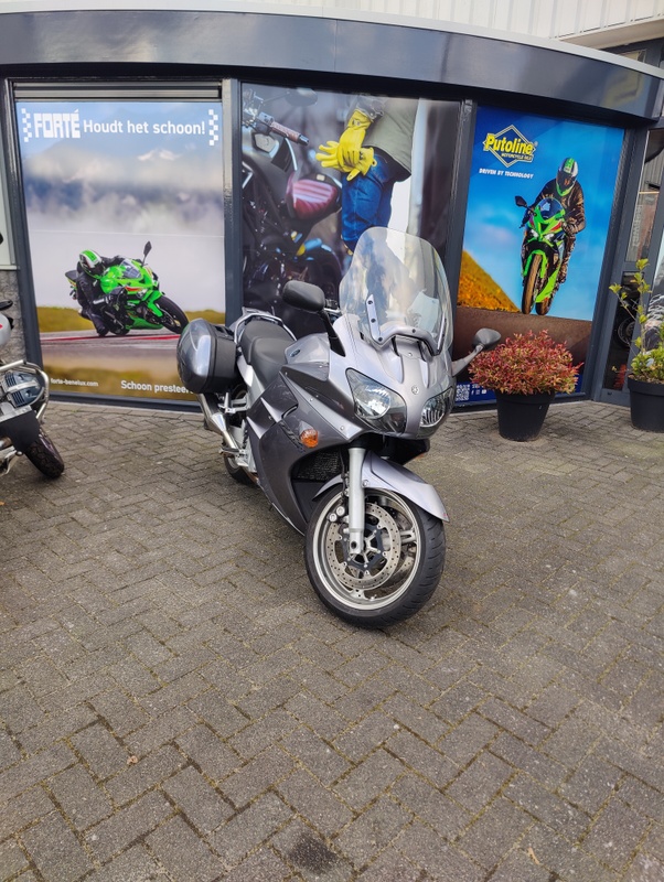 Afbeeldingslocatie: https://tweakers.net/i/-m4-ArRHMsZA2YAePh-rQr8RJsQ=/x800/filters:strip_icc():strip_exif()/f/image/XCPqc2DrG7NV2sVMypRP6ANK.jpg?f=fotoalbum_large