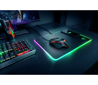 Trust GXT 750 Qlide RGB Charging Mousepad