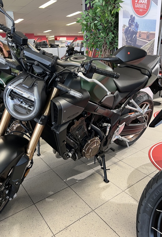 Afbeeldingslocatie: https://tweakers.net/i/-sHbbYNnhFGv9k15b-gkgYYZgjQ=/x800/filters:strip_icc():strip_exif()/f/image/cuTcYKvkjIUQuynfXxMVxyFD.jpg?f=fotoalbum_large