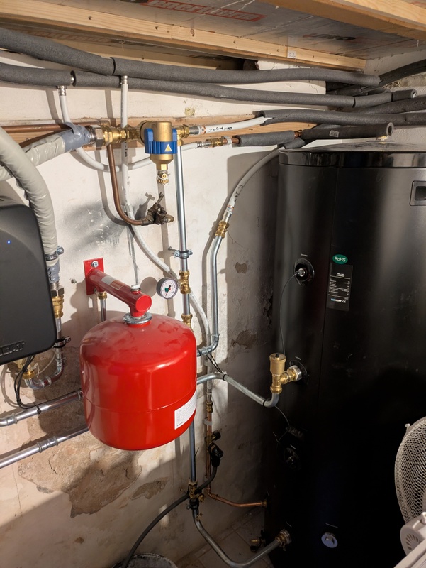 Afbeeldingslocatie: https://tweakers.net/i/-wfIbGMchlE62PTW1xnNWSDLUPE=/x800/filters:strip_icc():strip_exif()/f/image/lpSyknOzwQy2cpTF9vDUHXjJ.jpg?f=fotoalbum_large