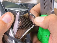 Titanium in Samsung Galaxy Z Fold8 Ultra, bron: JerryRigEverything