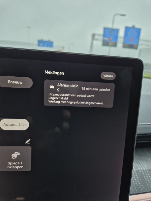 Afbeeldingslocatie: https://tweakers.net/i/02jeFMHuFwdGSYHcup6Gd2bmtdY=/x800/filters:strip_icc():strip_exif()/f/image/6sjfTak80yqpwaslxbu1pXrJ.jpg?f=fotoalbum_large