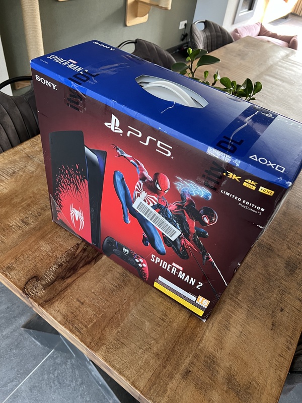 Afbeeldingslocatie: https://tweakers.net/i/05K1ArdeEsE5MgcWmT9wo4GWA9s=/x800/filters:strip_icc():strip_exif()/f/image/fFOvMLSOcckTGry3fn9zhIJN.jpg?f=fotoalbum_large