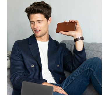 Selencia Echt Lederen Bookcase iPhone Xs - Lichtbruin