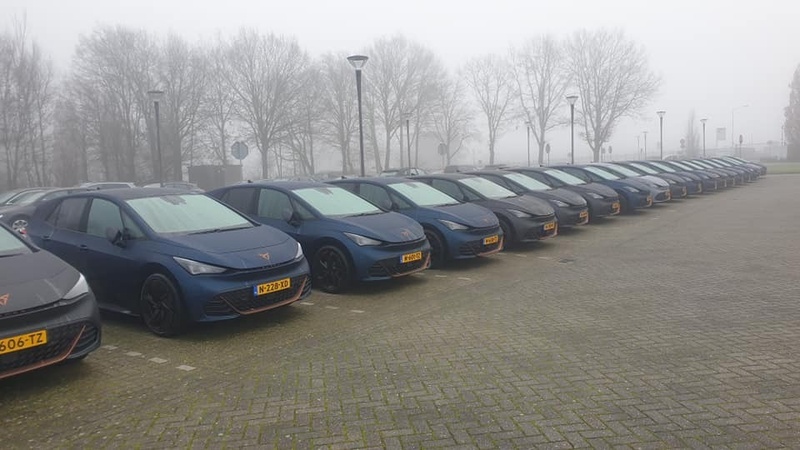 Afbeeldingslocatie: https://tweakers.net/i/0BdwHNnxtgw-pF4jt9WH_20whwo=/800x/filters:strip_icc():strip_exif()/f/image/5jMgcAoQLcJUmKjLF3HLxiHp.jpg?f=fotoalbum_large